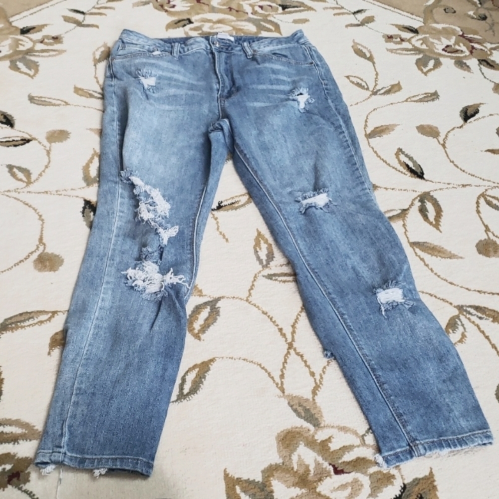 Forever 21 Women’s High Rise Distressed Skinny Curvy Stretch Jeans Size 30